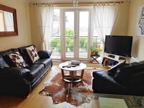 TV - River View II with balcony (Rochester)