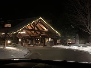 Exterior - Luxury at Whiteface Lodge and Spa. Pool, Hot tubs, theatre, bowling, etc. (Lake Placid)