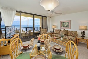 Smart TV - Sugar Beach 316 Front Row Ocean Views in Beautifully Upgraded Beachfront Condo (Kihei)