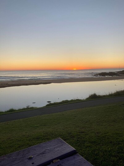 Beachside, Pet friendly, Paradise.