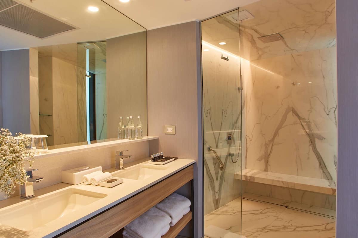Presidential Suite, 1 King Bed, Club lounge access | Hypo-allergenic bedding, minibar, in-room safe, desk