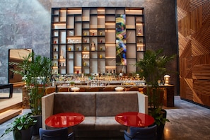 2 bars/lounges - Pullman Lima Miraflores (Lima)