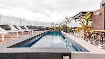 Outdoor pool, pool loungers