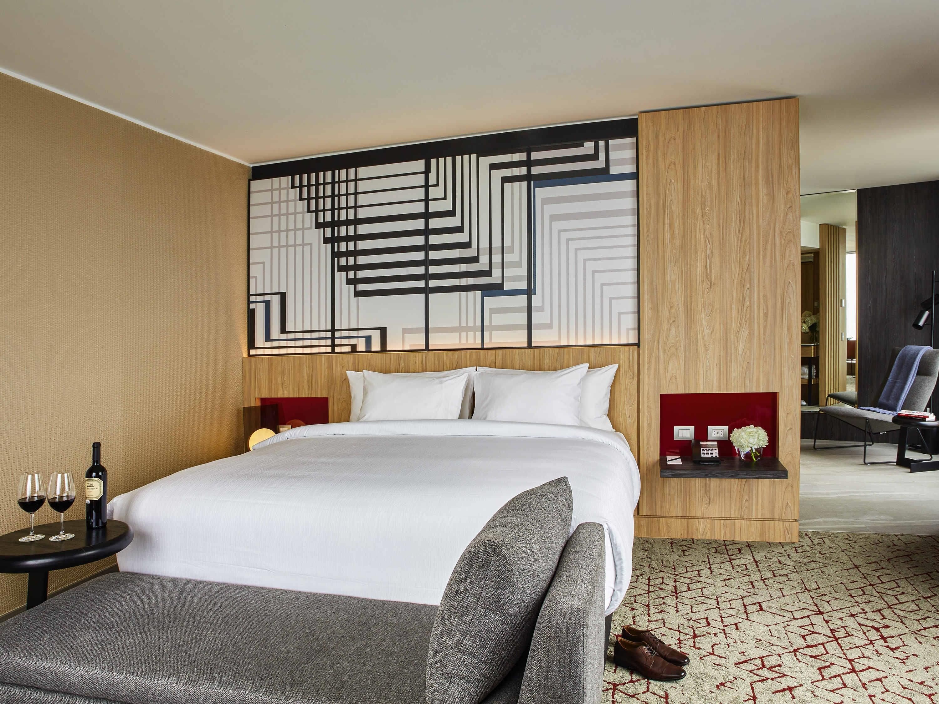 Suite junior, 1 cama King size (Executive Lounge access) | Ropa de cama hipoalergénica y minibar 