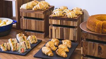 Tägliches Frühstücksbuffet (59 BRL pro Person)