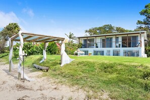 Exterior - Absolute Beachfront Holiday House (Beachmere)