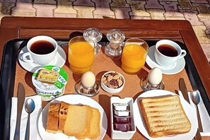 Breakfast meal - Aspasia Studios (Kefalonia)
