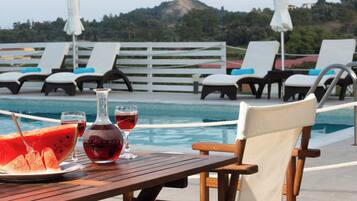 Seasonal outdoor pool