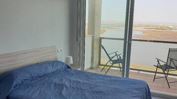 2 Schlafzimmer, BĂŒgeleisen/BĂŒgelbrett, BettwĂ€sche