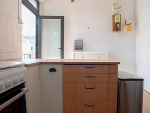 Frigorífic, forn i cafetera i tetera 