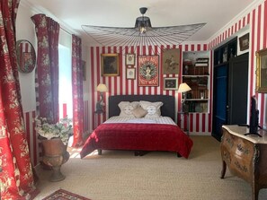 1 bedroom, WiFi, bed sheets - Le Grand Appartement, Clim, Piscine Chauffée (Les Eyzies)