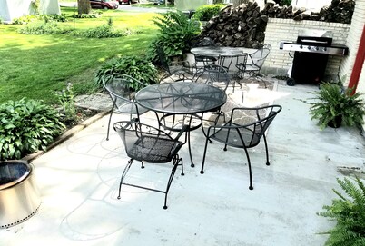 Spaciuos, welcoming home near Stae Park beach perfect for families and groups.