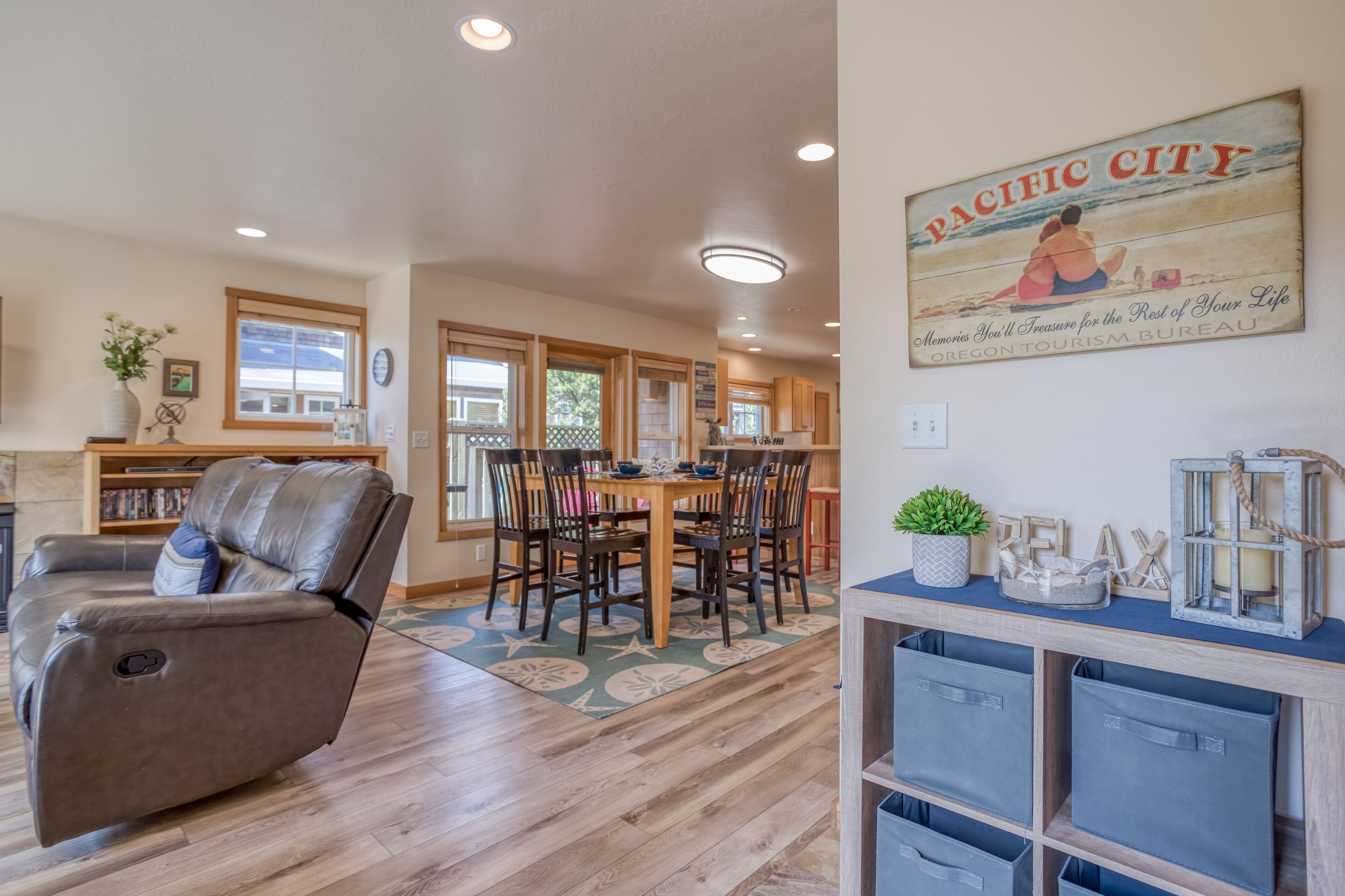 Beautiful Family Home Near the Beach and Pelican Pub! Seas The Day Pacific City