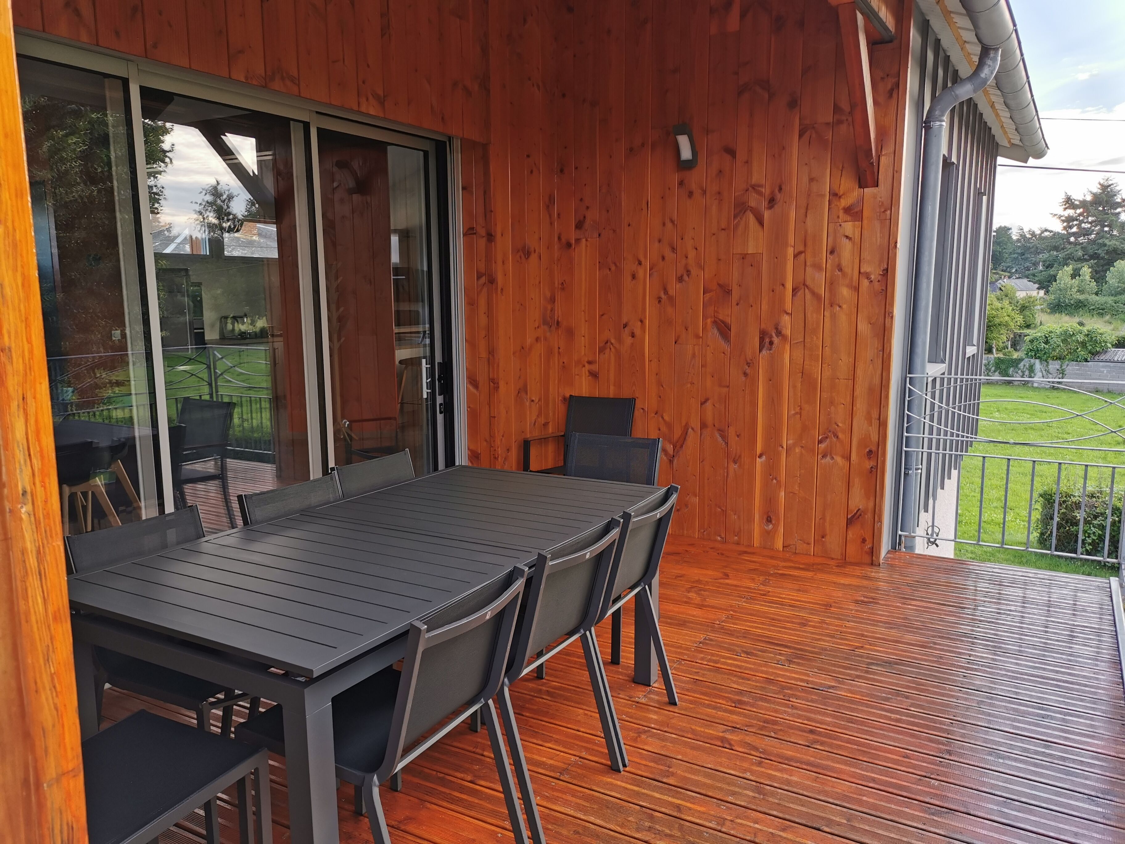 Entrée par la terrasse