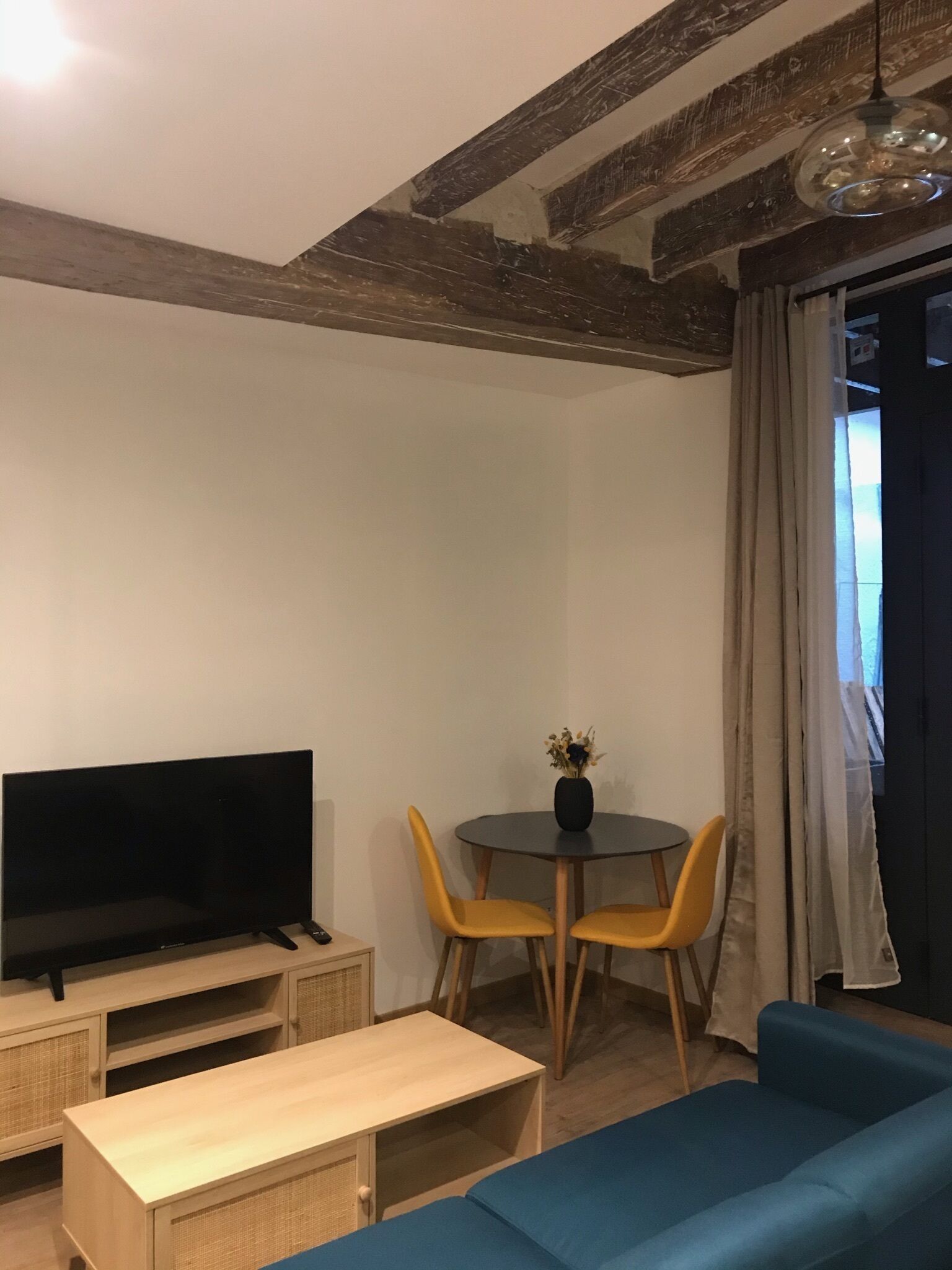 HYPERCENTRE - Charmant T2 et sa cour extérieure