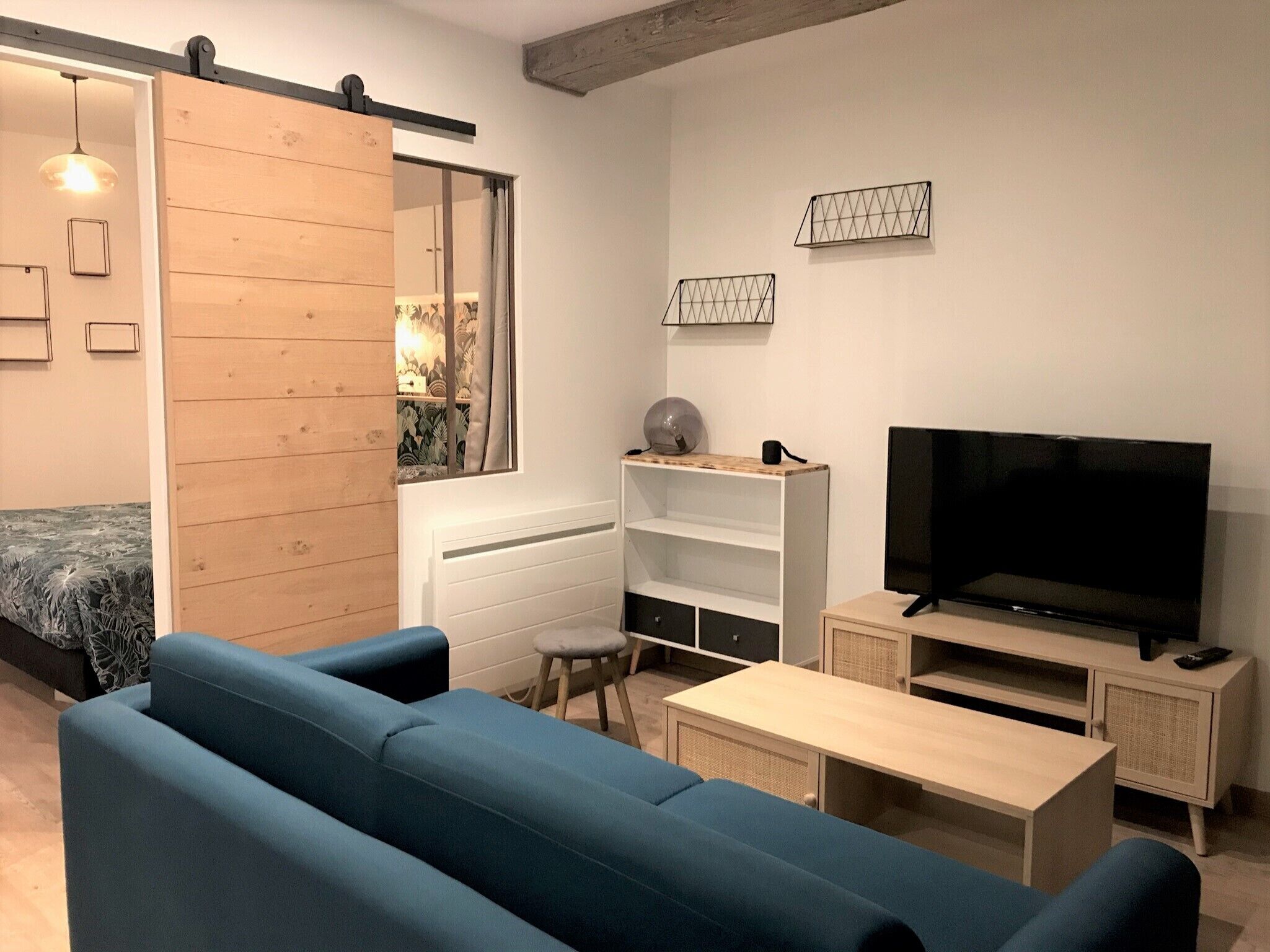 HYPERCENTRE - Charmant T2 et sa cour extérieure