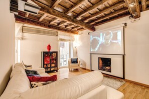 TV, fireplace, stereo