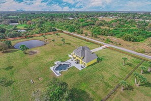 Exterior - Plum Guide - Primrose Estate (Palm City)