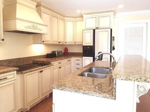 Microwave, dishwasher