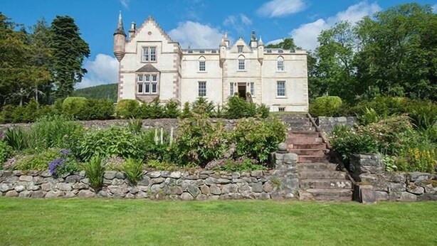 Exterior - Plum Guide - Assynt House (Dingwall)