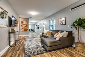 Smart TV - Hideaway of Fort Worth- West of downtown (Fort Worth)