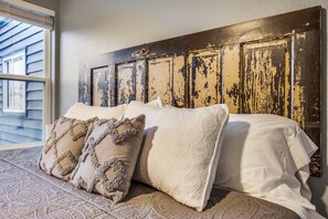 3 bedrooms, desk, iron/ironing board, free WiFi - Hideaway of Fort Worth- West of downtown (Fort Worth)