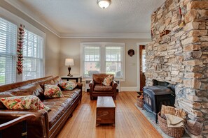 Smart TV, fireplace, offices