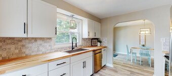 Football Hall of Fame Hideaway: Cozy & Convenient