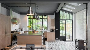 Mikrowelle, Geschirrspüler