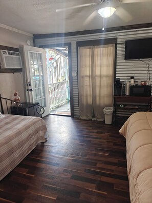 1 chambre, accès au Wi-Fi (inclus), literie fournie