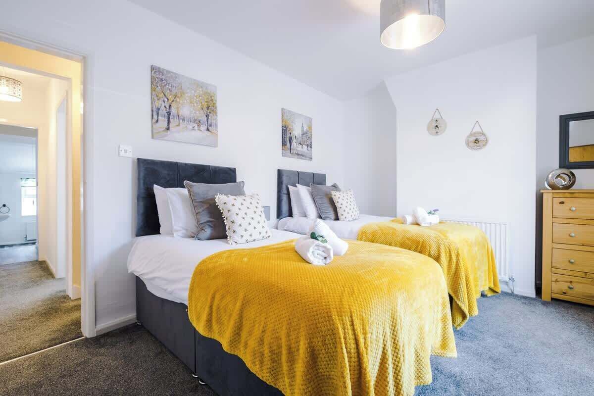 2 bedrooms, iron/ironing board, travel crib, WiFi