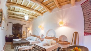 Traditional Room | 1 bedroom, free cots/infant beds, free WiFi - hotel Dar ahlam dades (Ait Sedrate Jbel El Soufla)