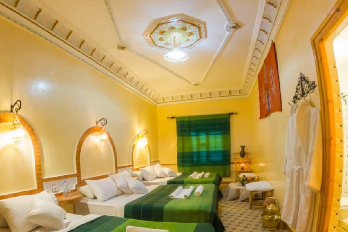 Family Room | 1 bedroom, free cribs/infant beds, free WiFi