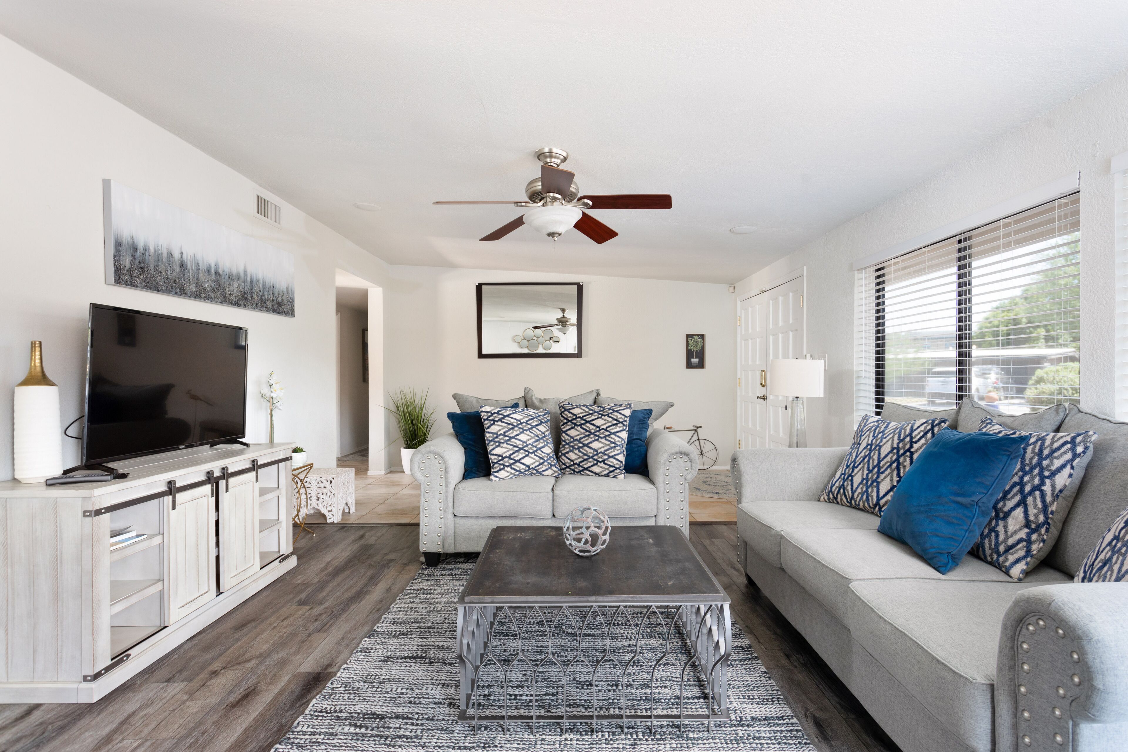 Casa Pasadena~ Walk 2 Oldtown! New Charming home in Paradise Valley with private pool!