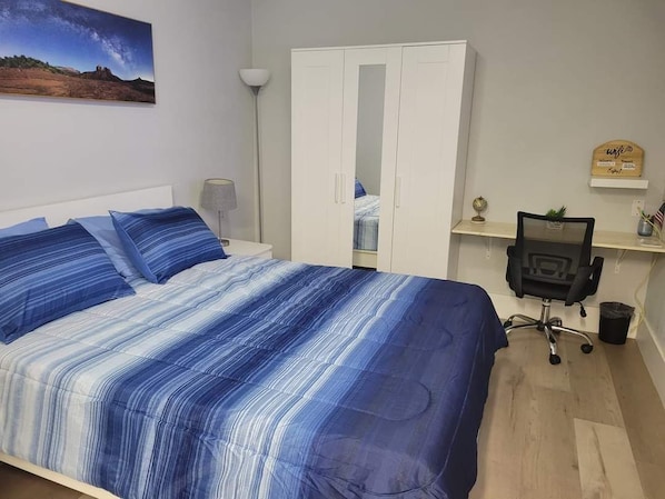 1 bedroom, desk, iron/ironing board, WiFi