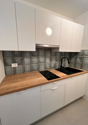 Microwave, paper towels - Charming studio  (Kaštel Sućurac)