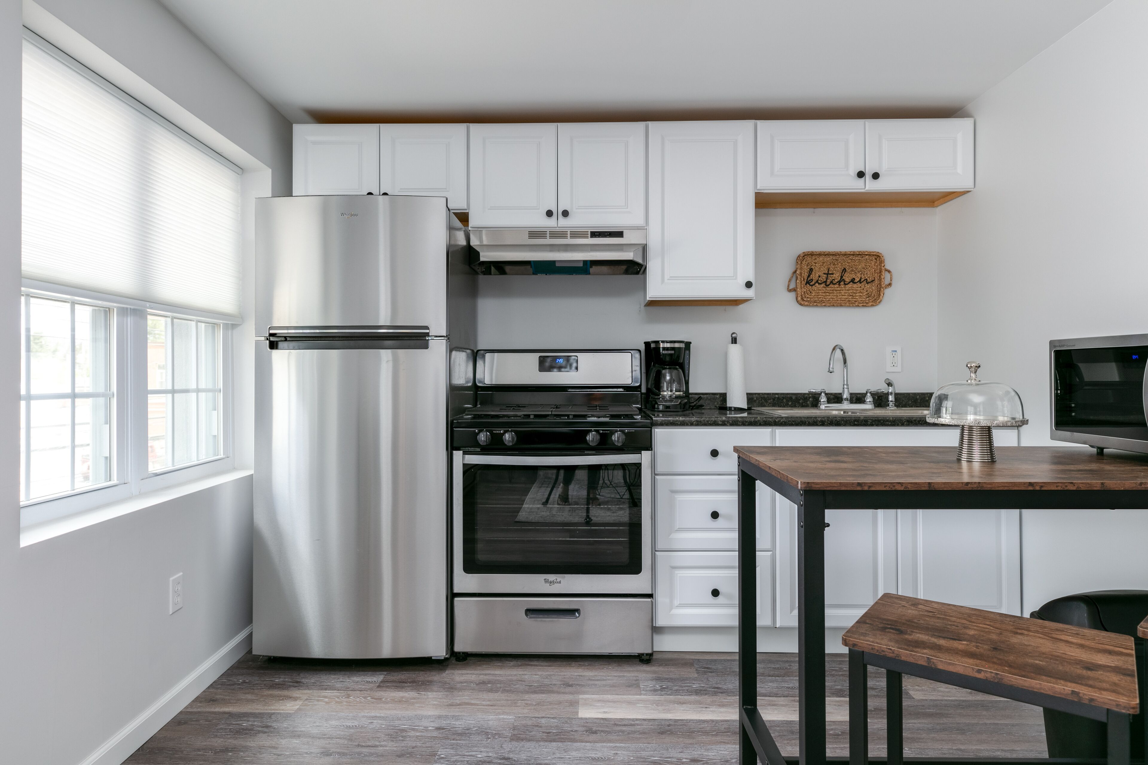 A Little Piece of Main Street 1 - Stylish Getaway