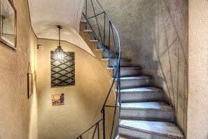 Interior - BRAND NEW BRIGHT & CHARMING FLAT (Roma)