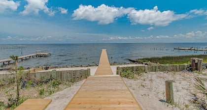 Sunsets and Relaxation await - Spot of Sun Bay Cottage