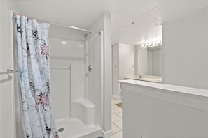 Bathroom - Verandas 804 - 3 Bed/3 Bath Ocean Front Condo (North Myrtle Beach)