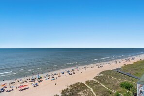 On the beach - Verandas 1102 - 1 Bedroom Ocean Front Condo (North Myrtle Beach)