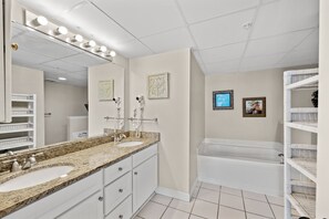 Combined shower/tub, jetted tub