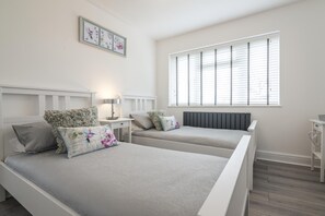 4 Schlafzimmer, Bügeleisen/Bügelbrett, WLAN