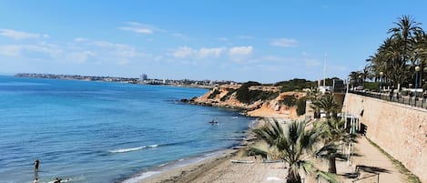 Vlak bij het strand