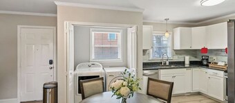 3BR Retreat | Hot Tub | Walk to Town | Sleeps 8