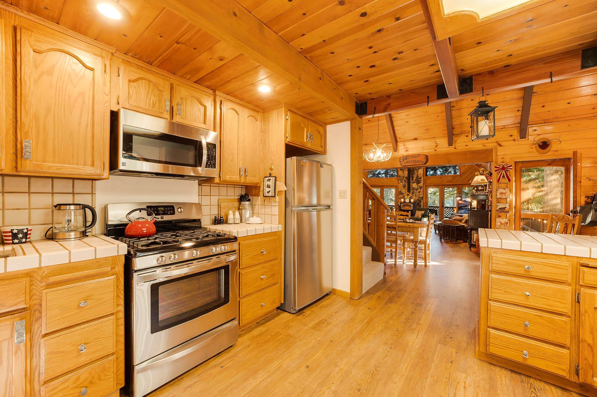 Gorgeous Chalet in 400 acre gated park. Near Twain Harte, Pinecrest&Dodge Ridge