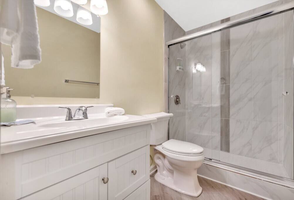 Regadera y secadora de cabello 