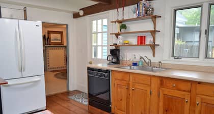 Cpt John Butman House: Historic Charm in Rockport