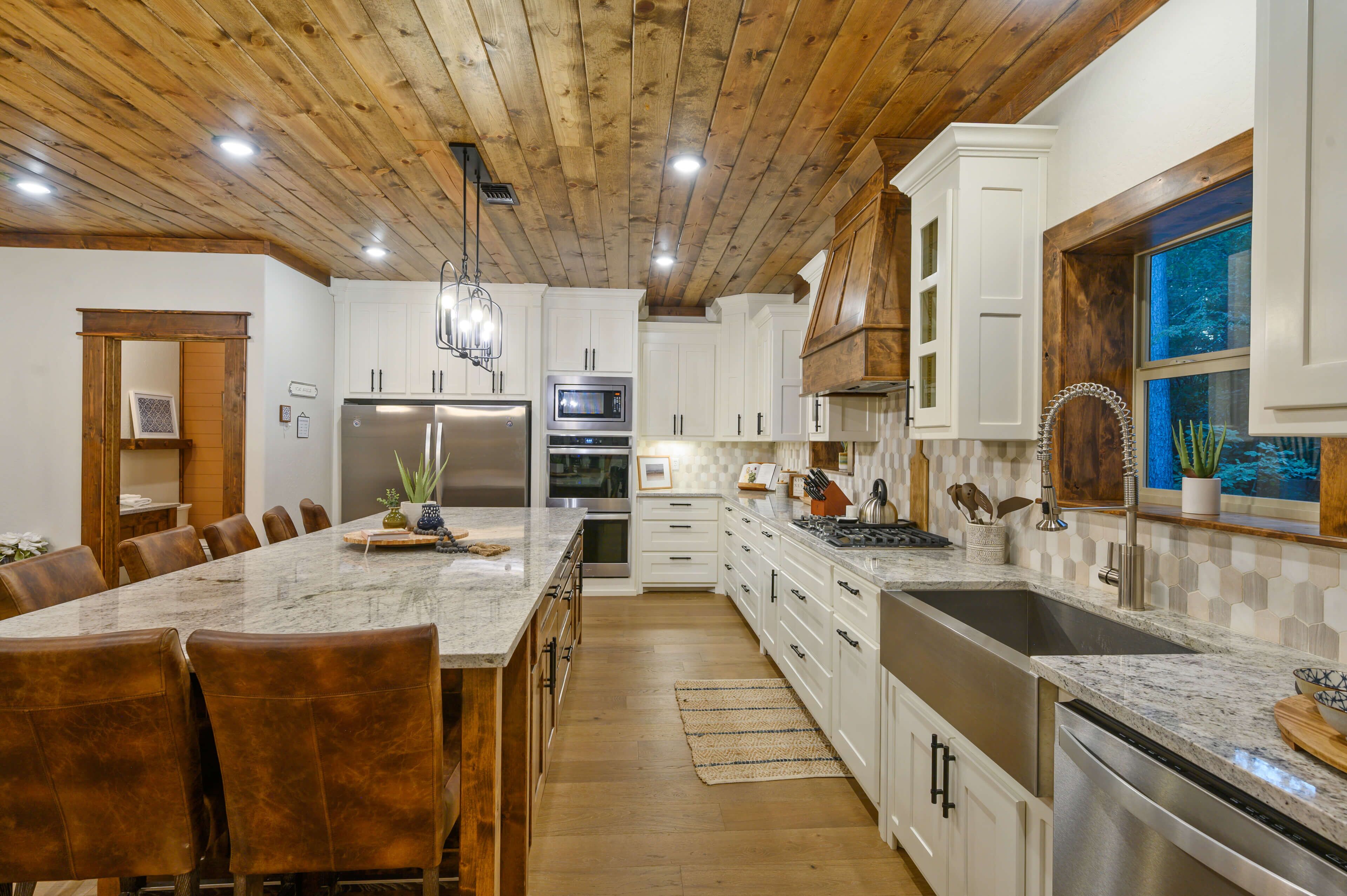 雪櫃、微波爐、焗爐、爐具