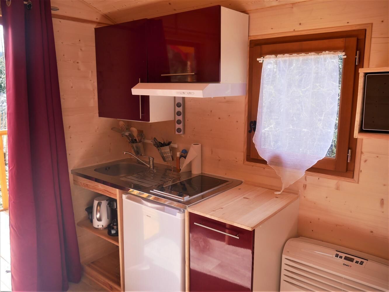 Gray partridge trailer